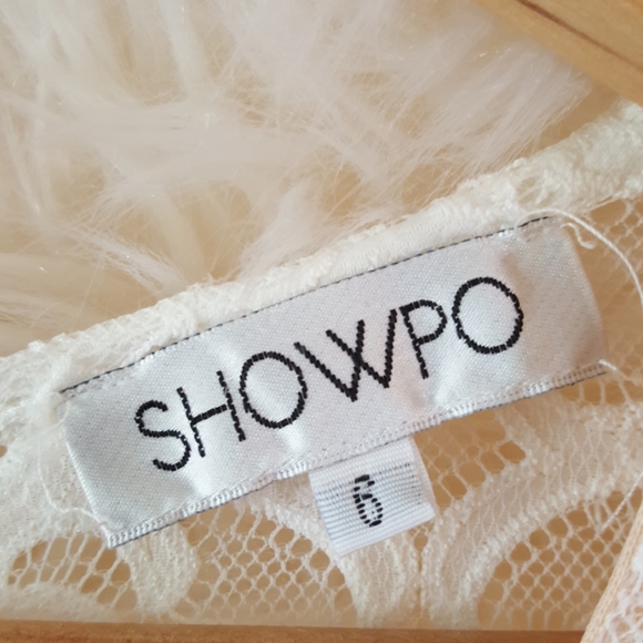 Showpo Lace Romper - Picture 4 of 7